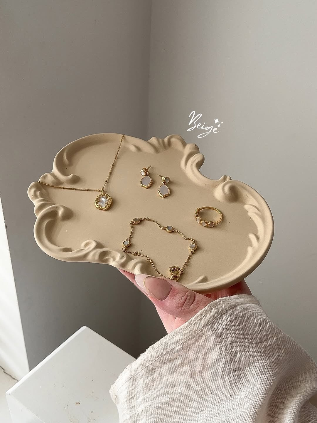The Heritage Tray