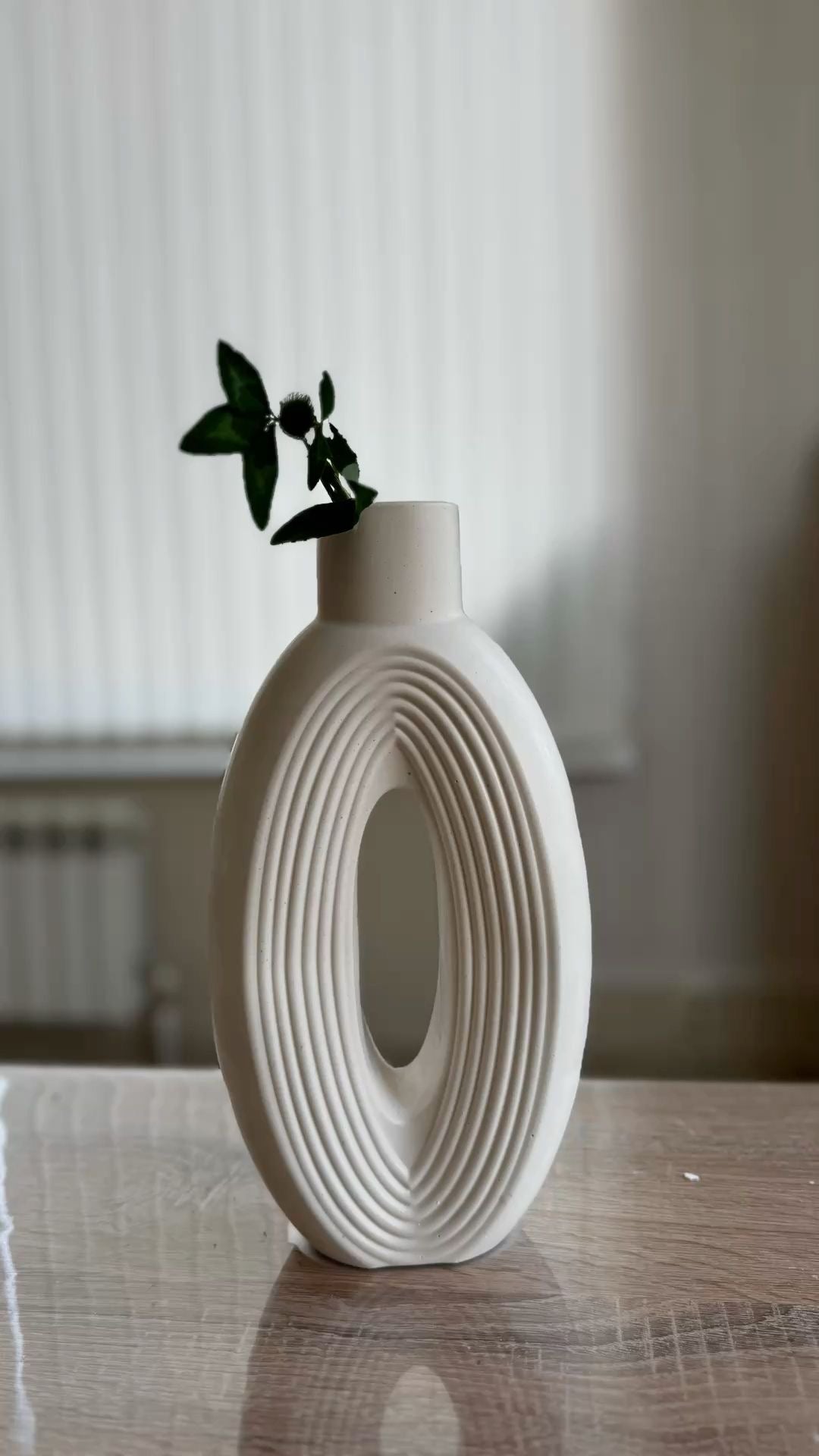 The Ovale Vase